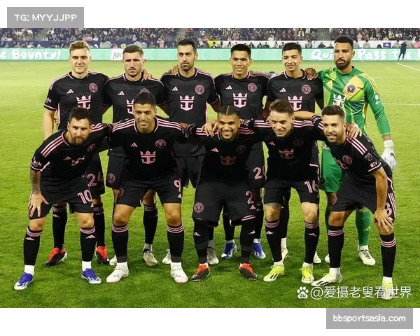 斯图加特德甲客场四球大胜不莱梅 展现强劲客场战斗力 斯图加特德甲客场四球大胜不莱梅 展现强劲客场战斗力