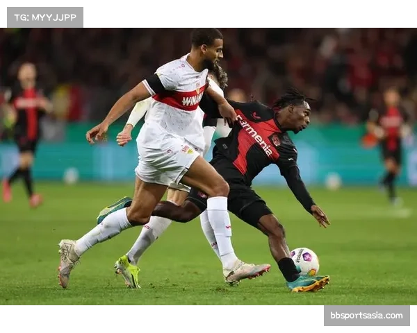 勒沃库森边翼卫弗林蓬 凭高速前插造点改变战局